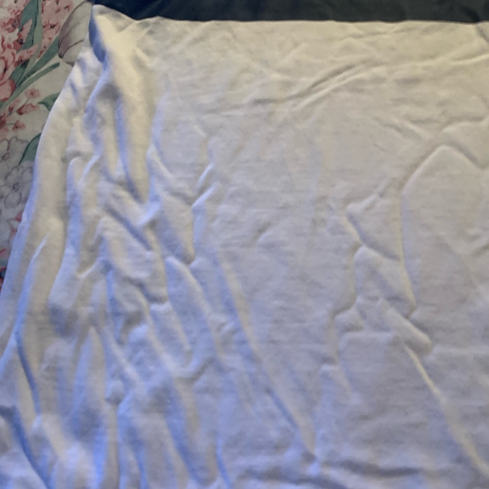 Tommy Hilfiger White Short Sleeve Tee with Red Logo and Black Stripes - Picture 2 of 13